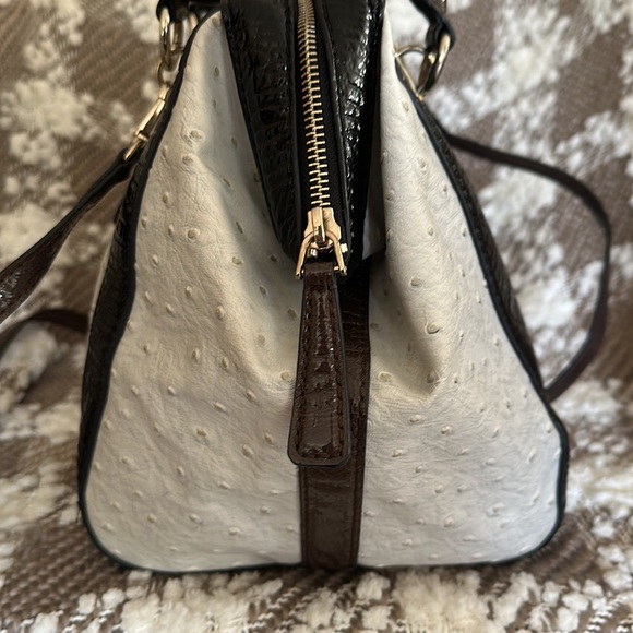 Guess Bag - Picture 5 of 16